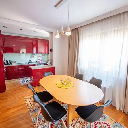 Urban Harmony - Prime X Groups 6-8 Apartment *
